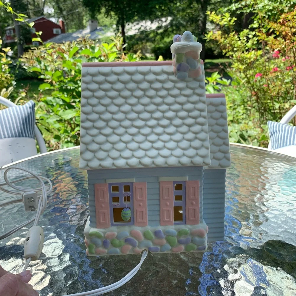 Vintage Department 56 Snow-bunnies Jelly Bean Lighted Cottage